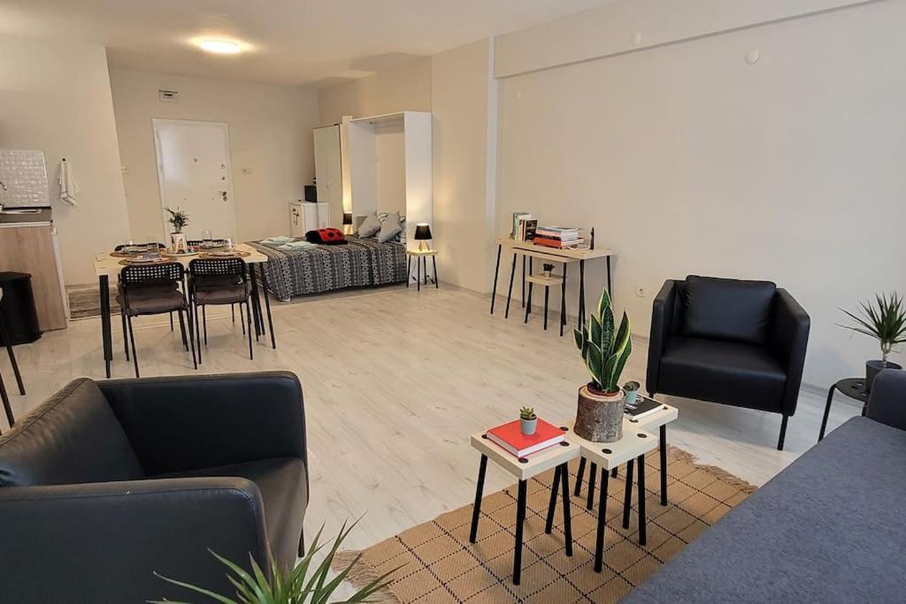 Ferienwohnung New Cosy Studio In The Heart Of Kadikoy Istanbul Exterior foto